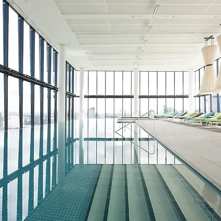 Crown Metropol Melbourne 